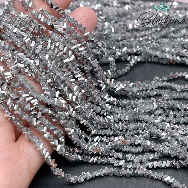 Чешское стекло №38 3,5 мм треугольник