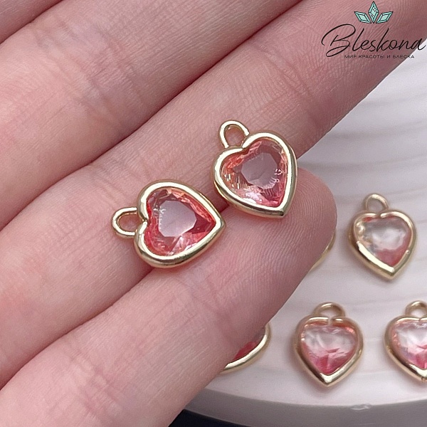10 мм, Цвет золото, Подвеска сердце стекло прозрачно-розовое