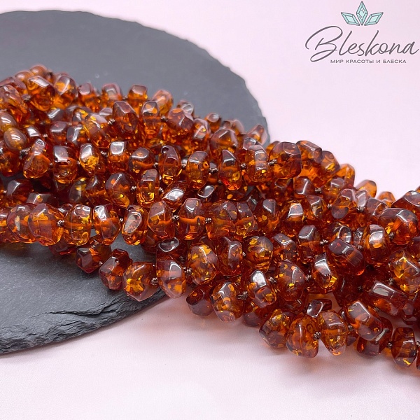 Янтарь кричневый фриформ 12*7,5 мм