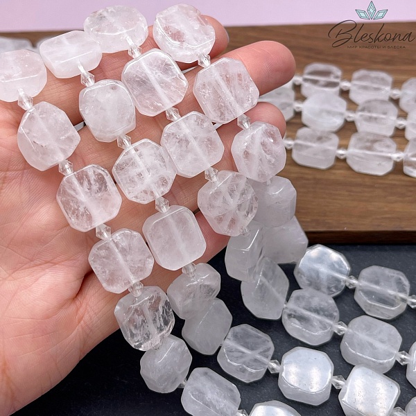 Горный хрусталь плоский квадрат фриформ 14*14 мм