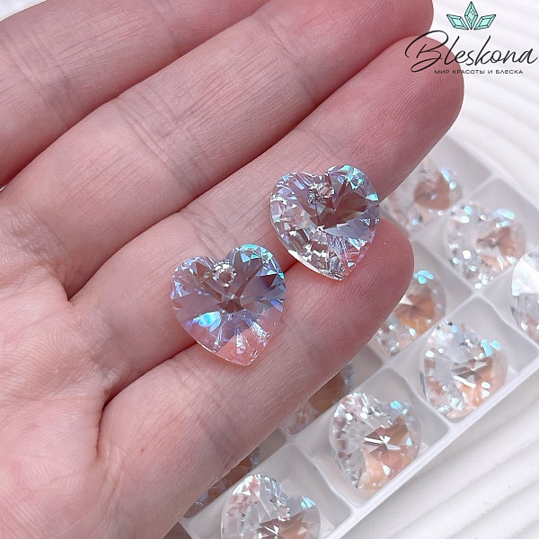 6228 Xilion Heart 14,4*14 мм Crystal Shimmer (SHIM)