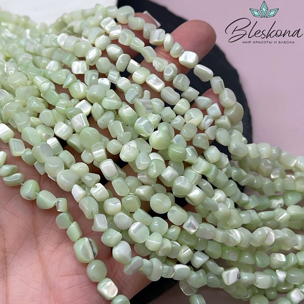 Перламутр светло- зеленый галтовка (5-7)*(3-6) мм