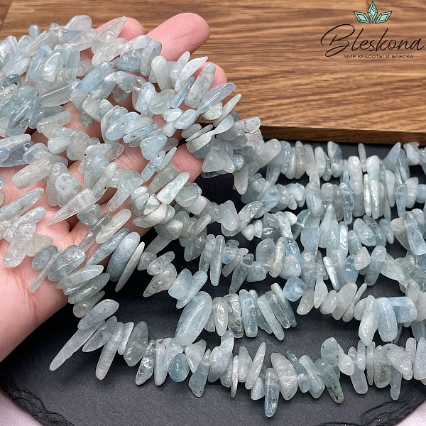 Аквамарин сколы шлифованные 15-35 мм