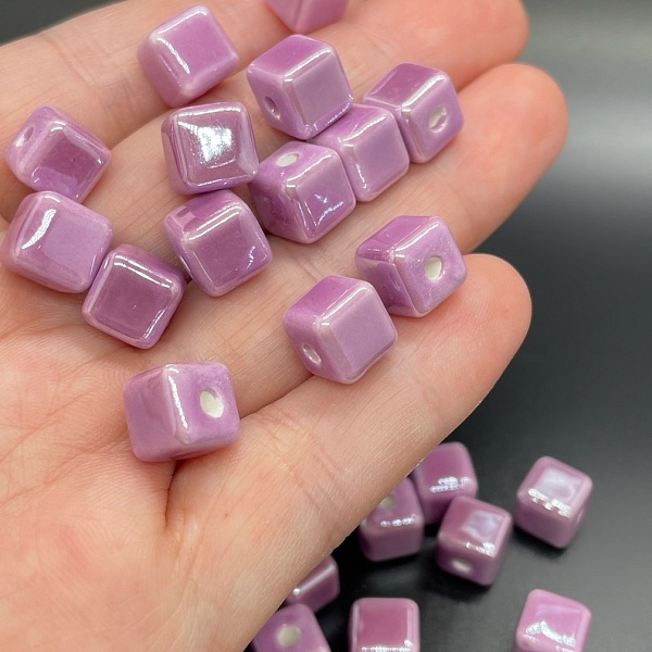 8 мм Бусина куб, керамика цвет фиолетовый