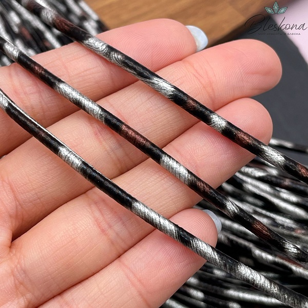 Шнур из экокожи леопардовый принт серый 3 мм