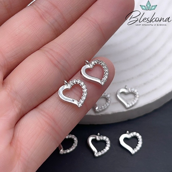 12*10,5 мм Цвет серебро, Подвеска сердце цирконы