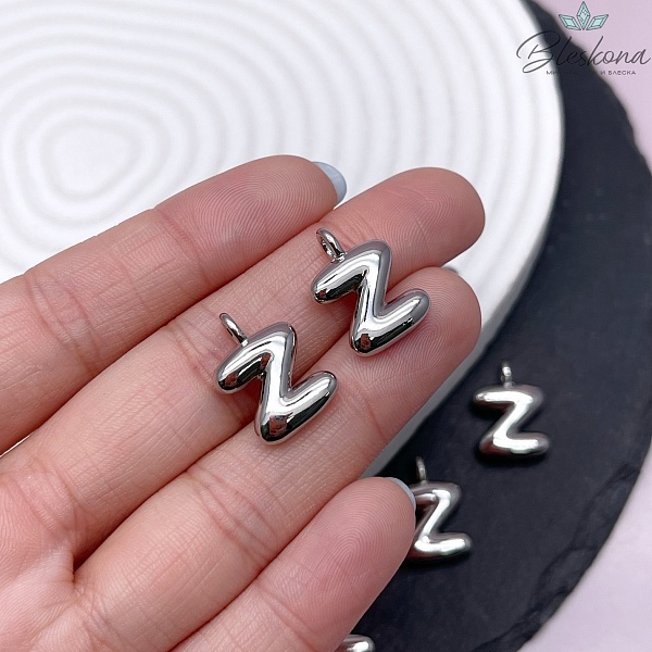 18 мм, Цвет серебро, Буква объемная Z