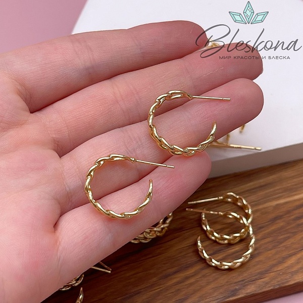 18*4,6 мм Цвет золото, Пусеты Цепь жесткая