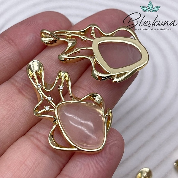 35*22 мм Цвет золото, Подвеска Розовый кварц с цирконами