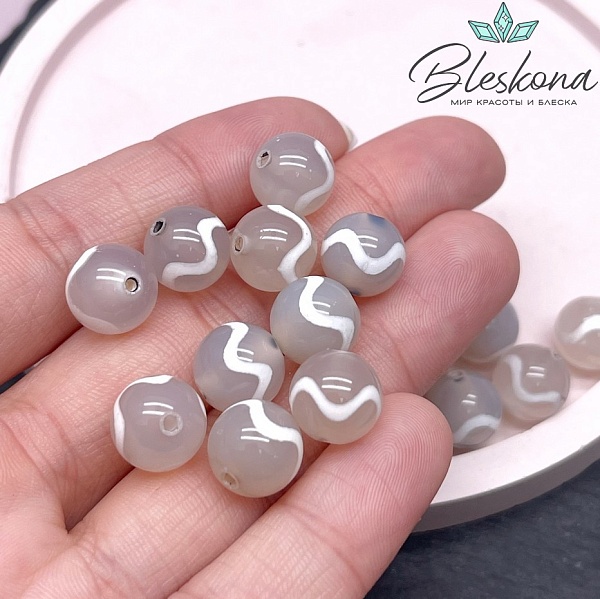 Бусина Дзи Волна серо-белый шар 10 мм уп.10 шт.