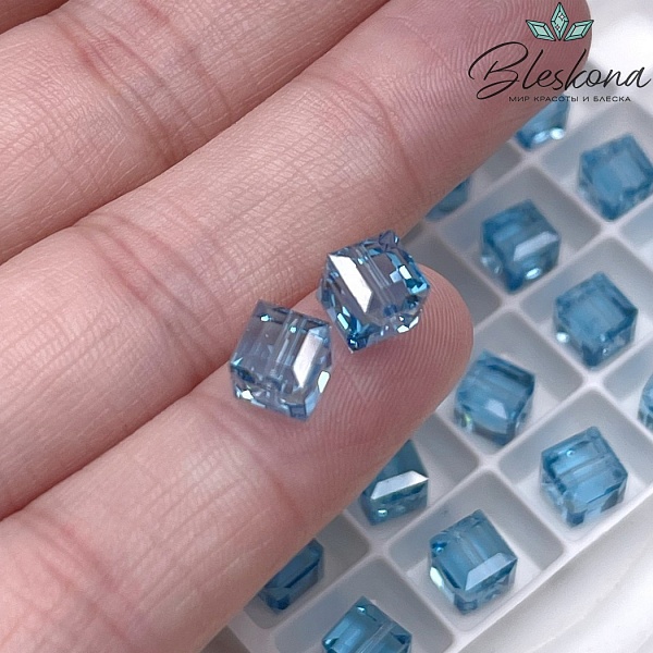 5601 Cube Bead 6 мм Aquamarine (202)