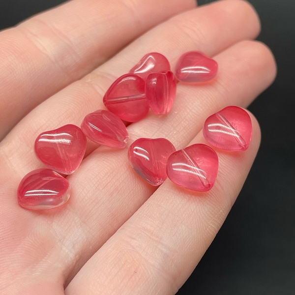 10 мм, Стекло сердце вишневое  уп.10 шт 