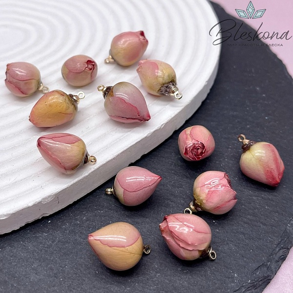 17-21 мм, Цвет золото, Подвеска роза в эпоксидной смоле №11