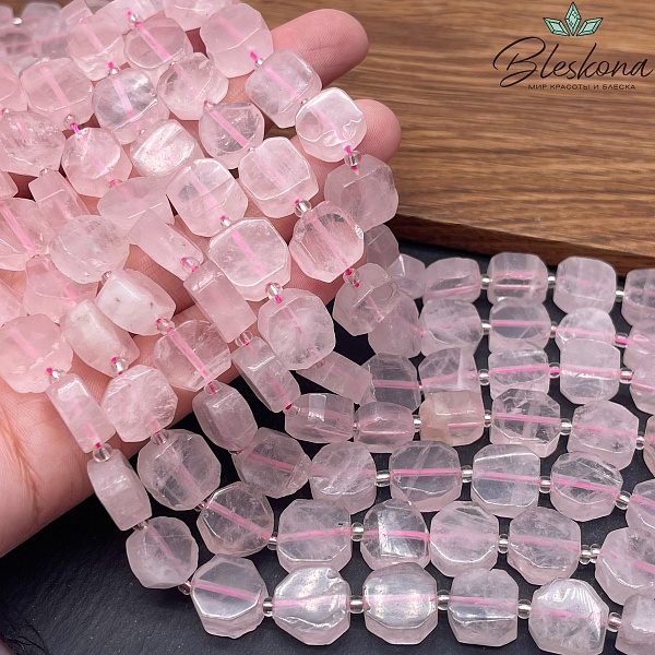 Розовый кварц плоский квадрат фриформ 11-12 мм