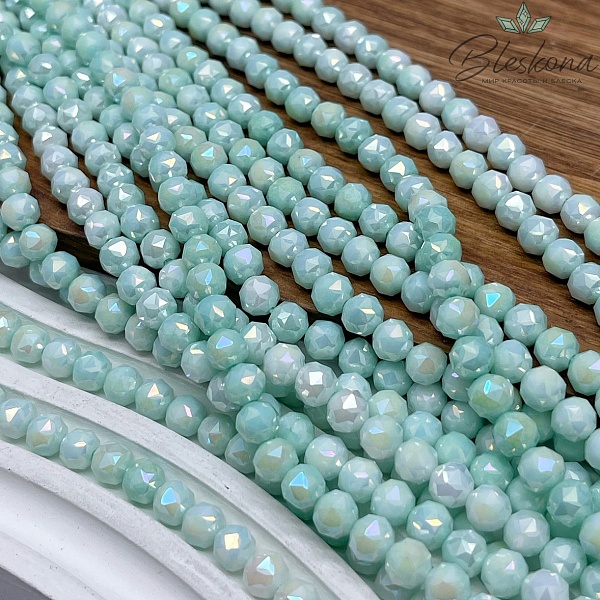 Стекло Lux светло- мятное огранка острая 6 мм