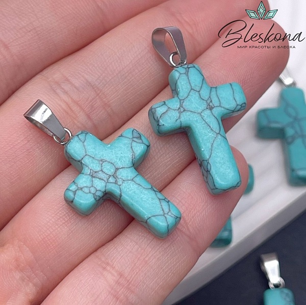 Подвеска крест Бирюза имитация (говлит), цвет серебро 26*18 мм