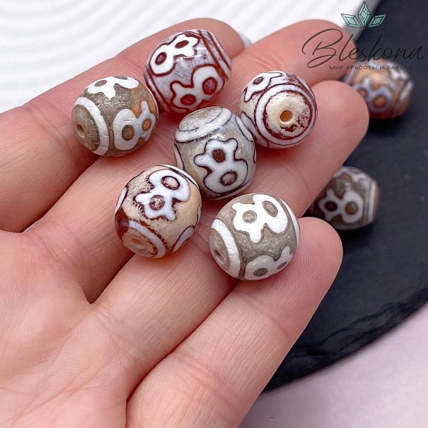 Бусина Дзи Кубера серо-коричневый бочонок 14*14 мм