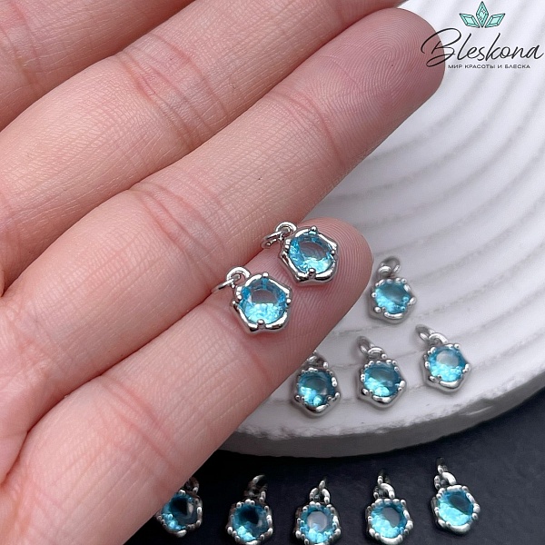 9,3*7 мм Цвет серебро, Подвеска фриформ голубой циркон