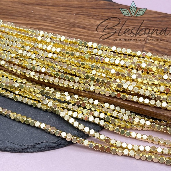 4 мм Гематин имитация, цвет светлое золото, куб огранка