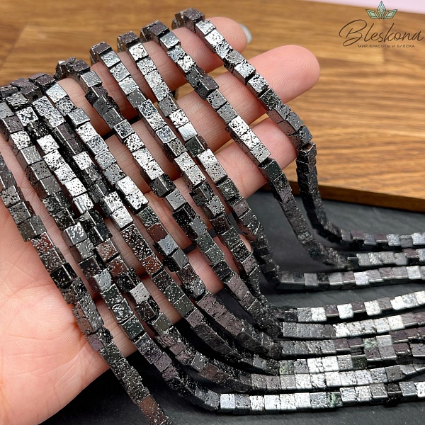 4 мм Гематин имитация, пористый, цвет черный, куб