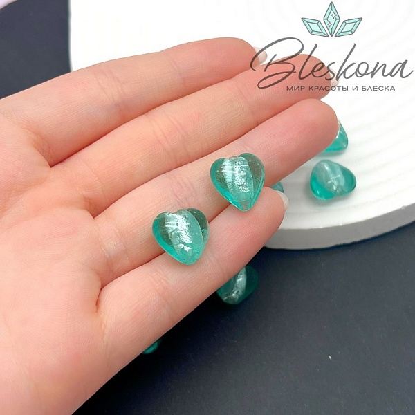 11,5*12,5 мм Бусина сердце зеленое с серебром