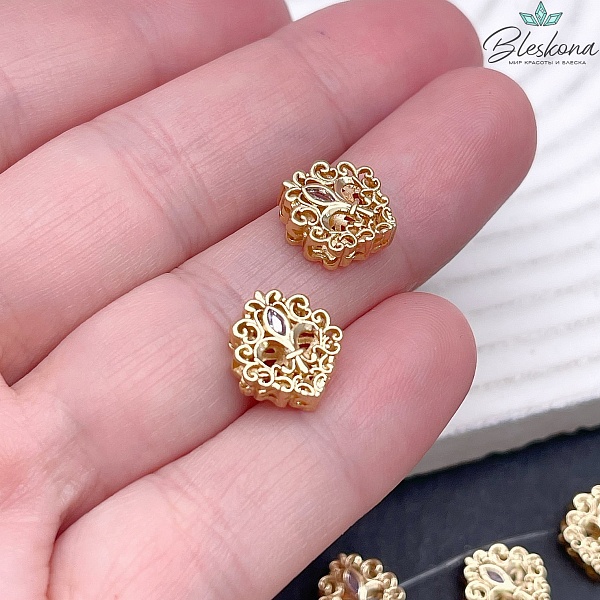 10*11 мм Цвет золото, Бусина Геральдическая лилия цирконы