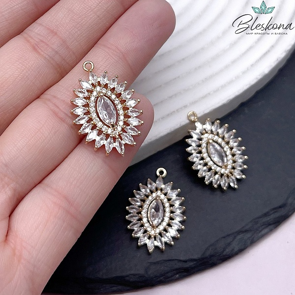 26*18 мм Цвет золото, Подвеска с цирконами 