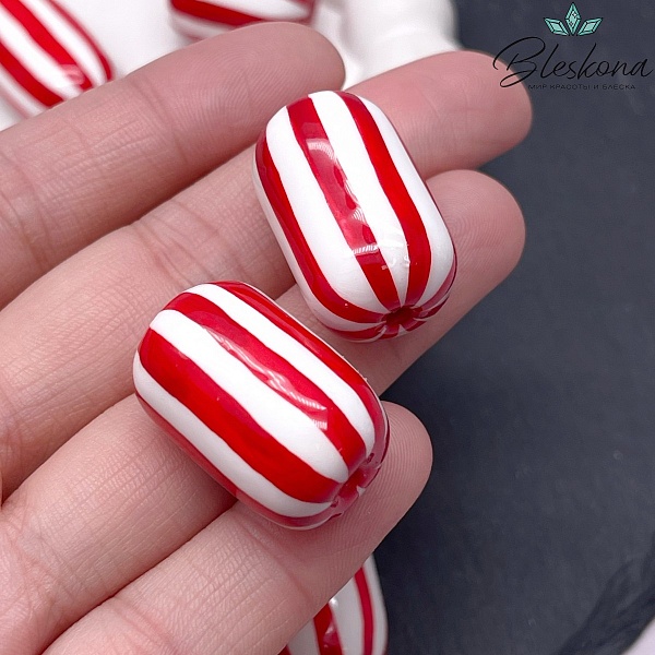 25*16 мм Бусина Бочонок белый красные полосы