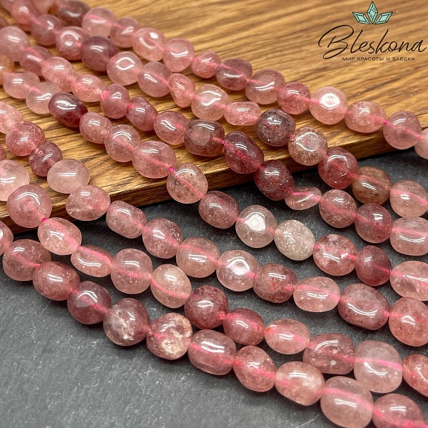 Кварц клубничный галтовка 9-10 мм