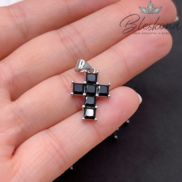 20*13,5 мм Цвет серебро, Подвеска крест черные цирконы 