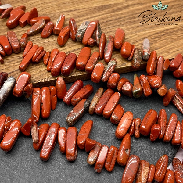 Яшма красная сколы шлифованные 10-22 мм