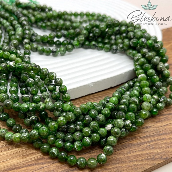 Диопсид шар 5-5,5 мм №1