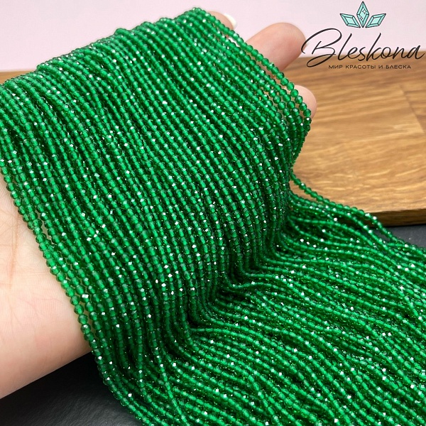 2,5 мм Бусины стекло зеленое алмазная огранка