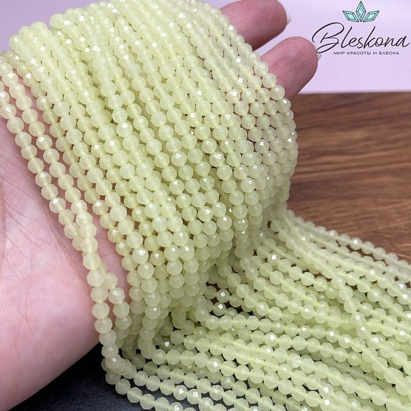 Лунный камень салатовый тонированный (имитация) 4 мм
