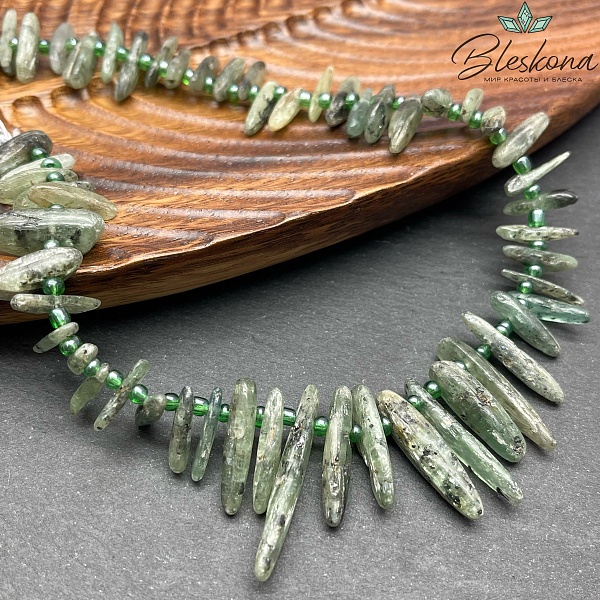 12-27мм Кианит зеленый сколы на увеличение