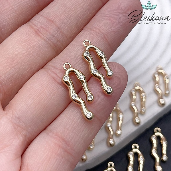 21*7,6 мм Цвет золото, Подвеска с цирконами
