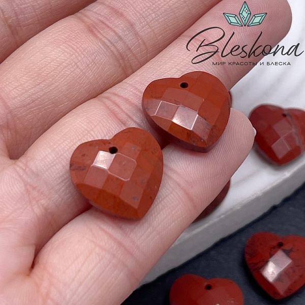 16 мм,Подвеска Сердце Красная Яшма алмазная огранка