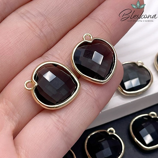 15 мм, Цвет золото, Подвеска сердце дымчатое огранка