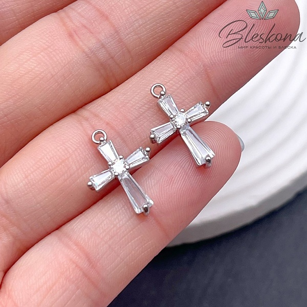 17,5*12,5 мм Цвет серебро Крест цирконы