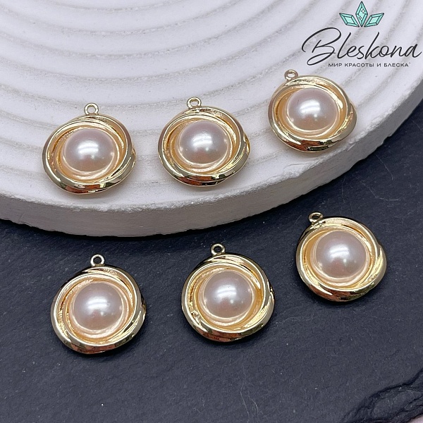 17*15,5 мм Цвет золото, Подвеска Круг имитация жемчуга