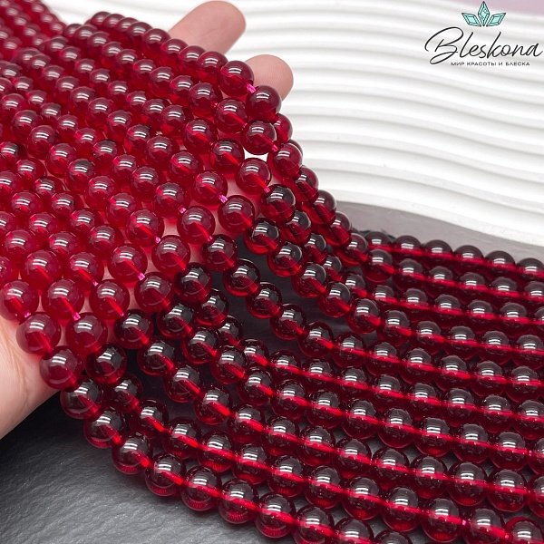 Бусины стекло темно-красное 8 мм