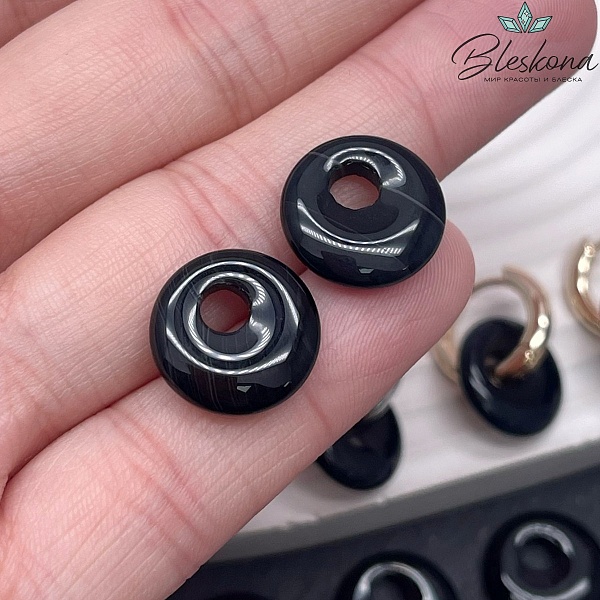 Бублик смещенный центр Агат черный с прожилками 14 мм