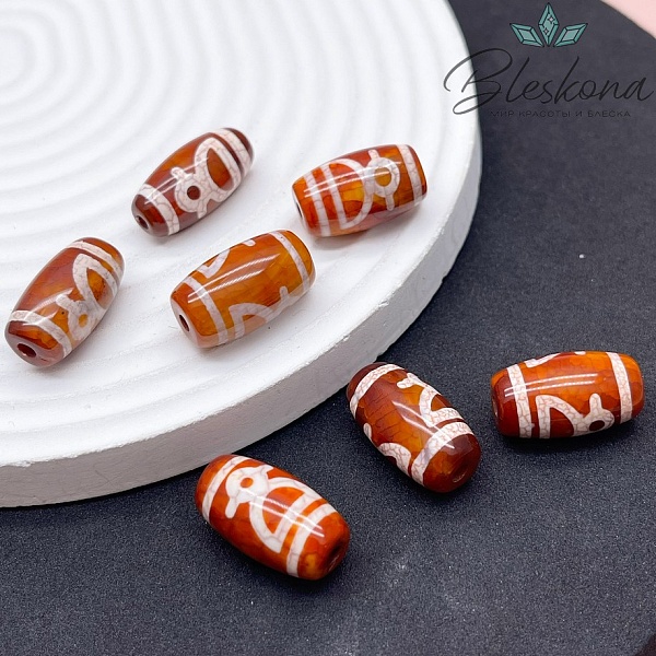 Бусина Дзи Кубера бело-коричневый бочонок 20*11 мм