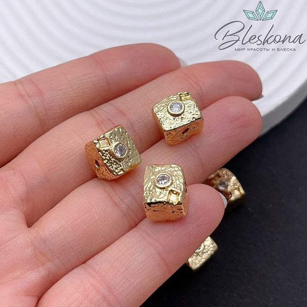 10*9 мм Цвет золото, Разделитель куб фриформ циркон 