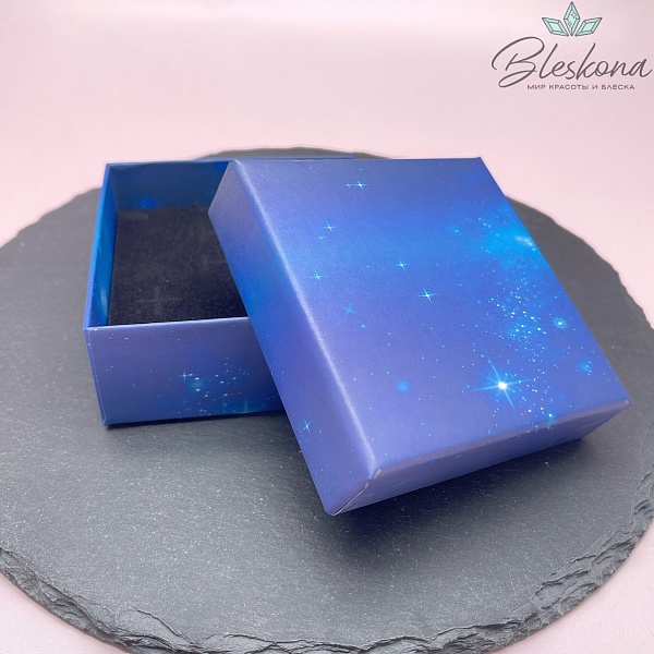 Коробка Синий космос черная подложка 7*7*3 см