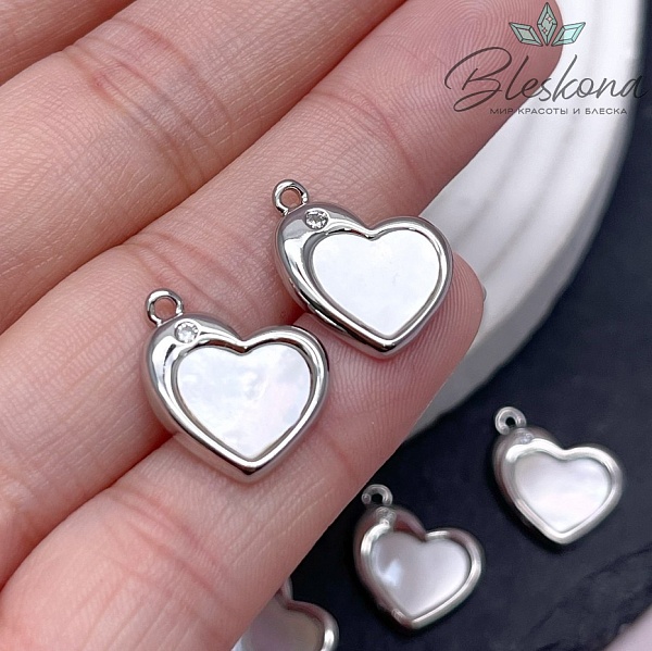 16*14,5мм, Цвет серебро, Подвеска Сердце белый перламутр с цирконом