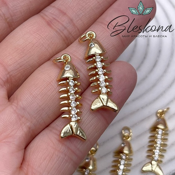 28*8 мм Цвет золото, Подвеска скелет рыбки с цирконами