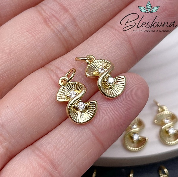 14*8 мм Цвет золото, Подвеска Воланчик с цирконами