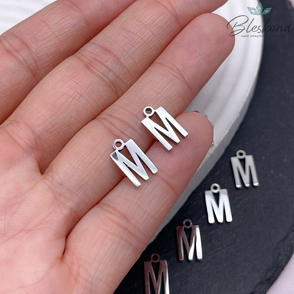 12 мм Цвет серебро, Буква M основа сталь 