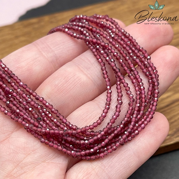 Гранат микроогранка фиолетовый №1 2 мм